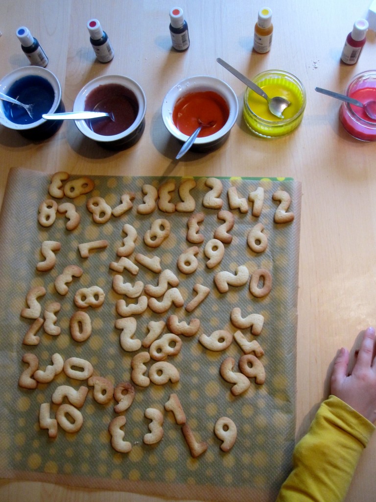 koekjes sinterklaas: cijferkoekjes en letterkoekjes voor sinterklaas glazuren