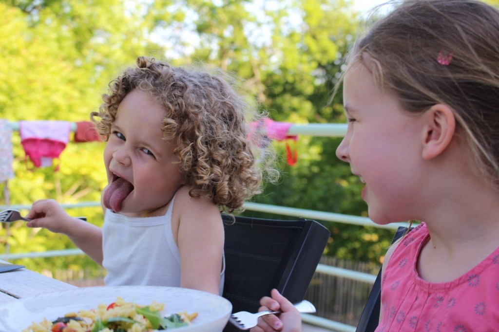 Tien tips om je kind gezond te laten eten: proeven
