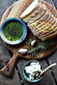 Taris olijfolie en brood / www.eenlepeltjelekkers.be
