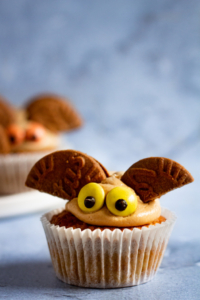 Appelcupcakes met speculooscrème voor Halloween / www.eenlepeltjelekkers.be